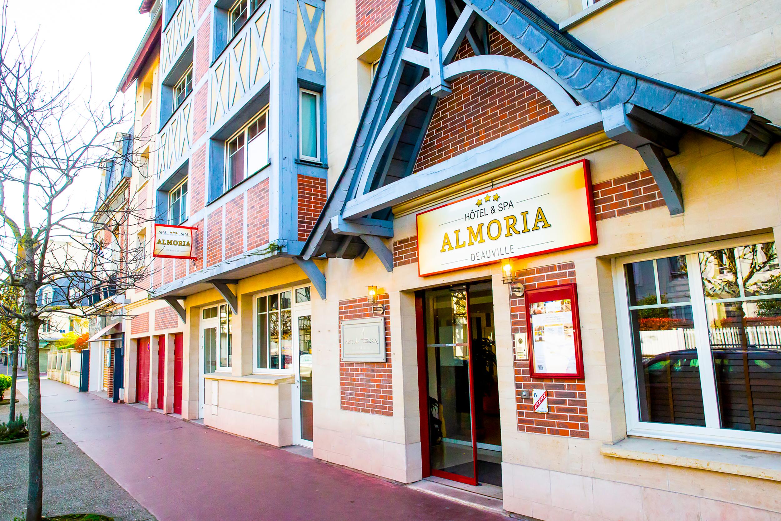 Almoria Hôtel&SPA Deauville Exterior foto